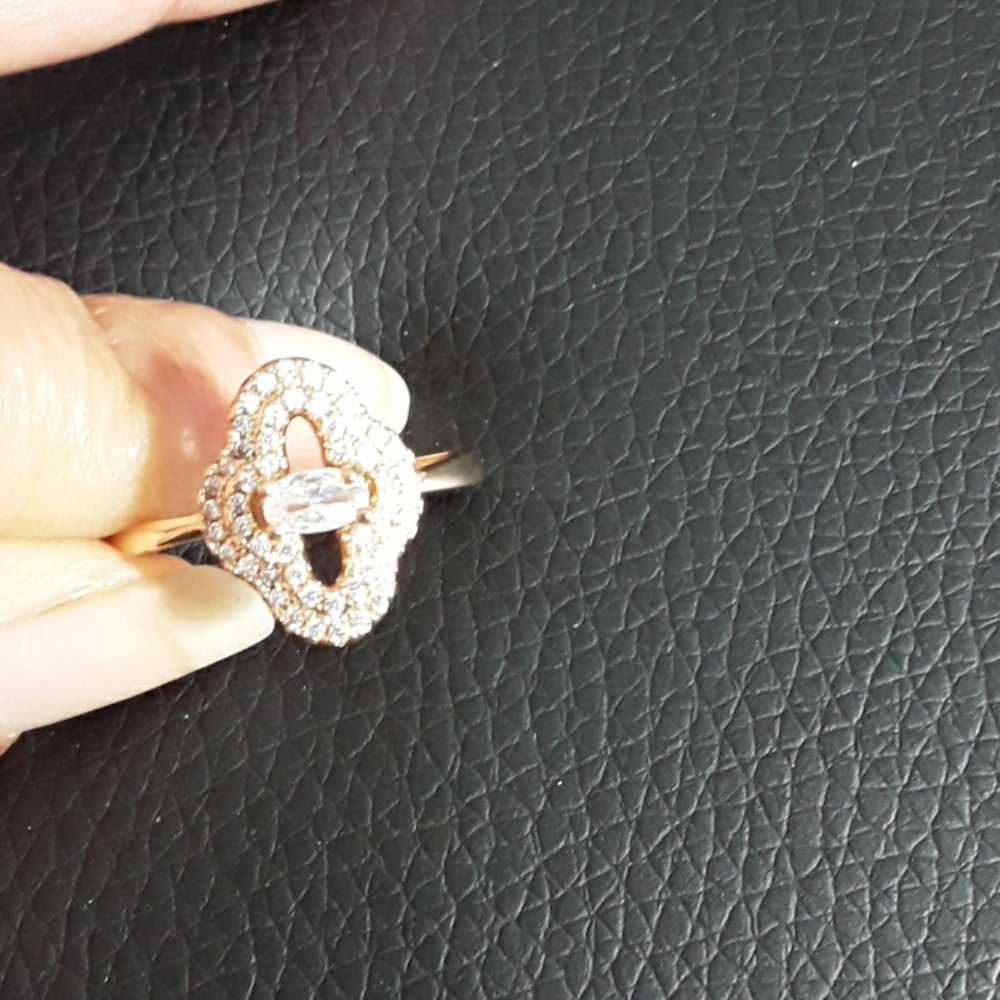 Ring - Picture 2 of 3